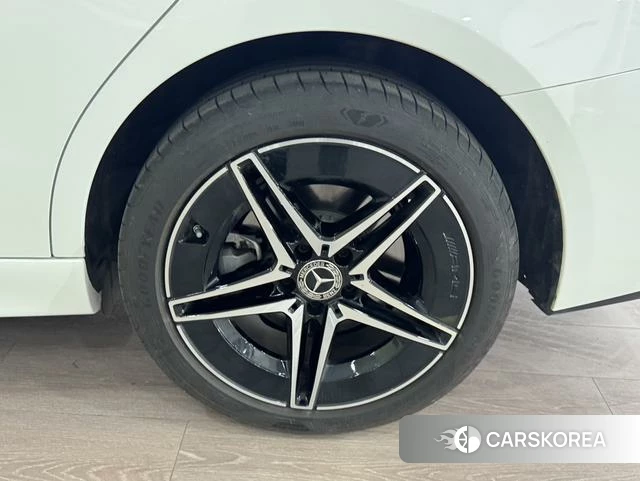 Mercedes-Benz Class C 2024 Белый из Китая, фото 6