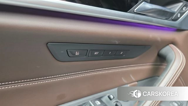 BMW 5 Series (G30) 2018 Черный из Кореи, фото 6