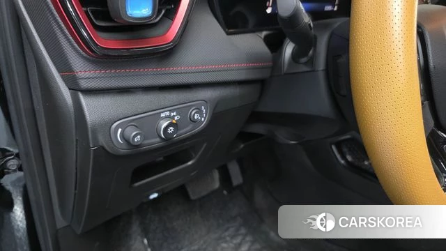 Chevrolet (GM Daewoo) The New Trail Blazer 2023 Черный из Кореи, фото 6