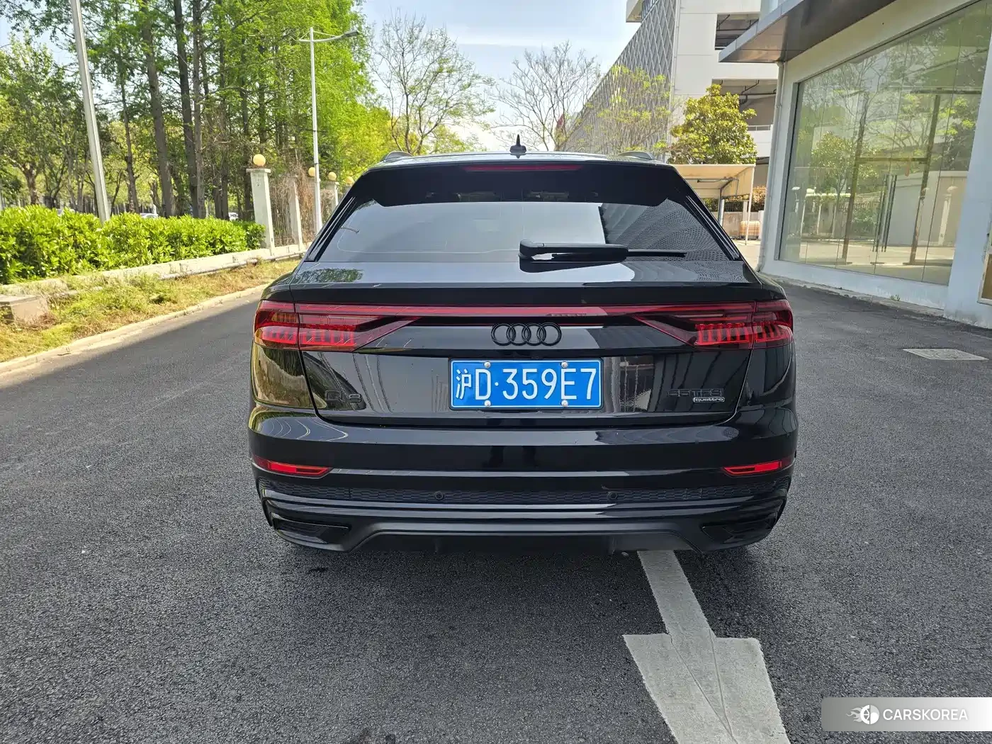 Audi Q8 2021 Черный из Китая, фото 6