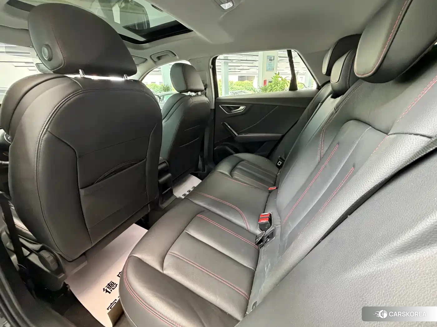 Audi Q2L 2025 Silver/gray из Китая, фото 6