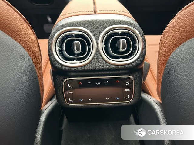 Mercedes-Benz GLC 2024 Черный из Китая, фото 6