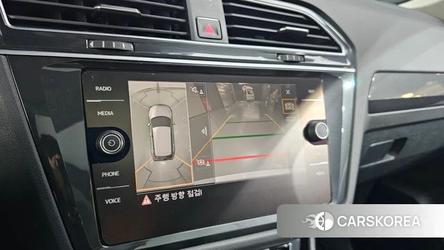 Volkswagen Tiguan second Generation 2018 Белый из Кореи, фото 6