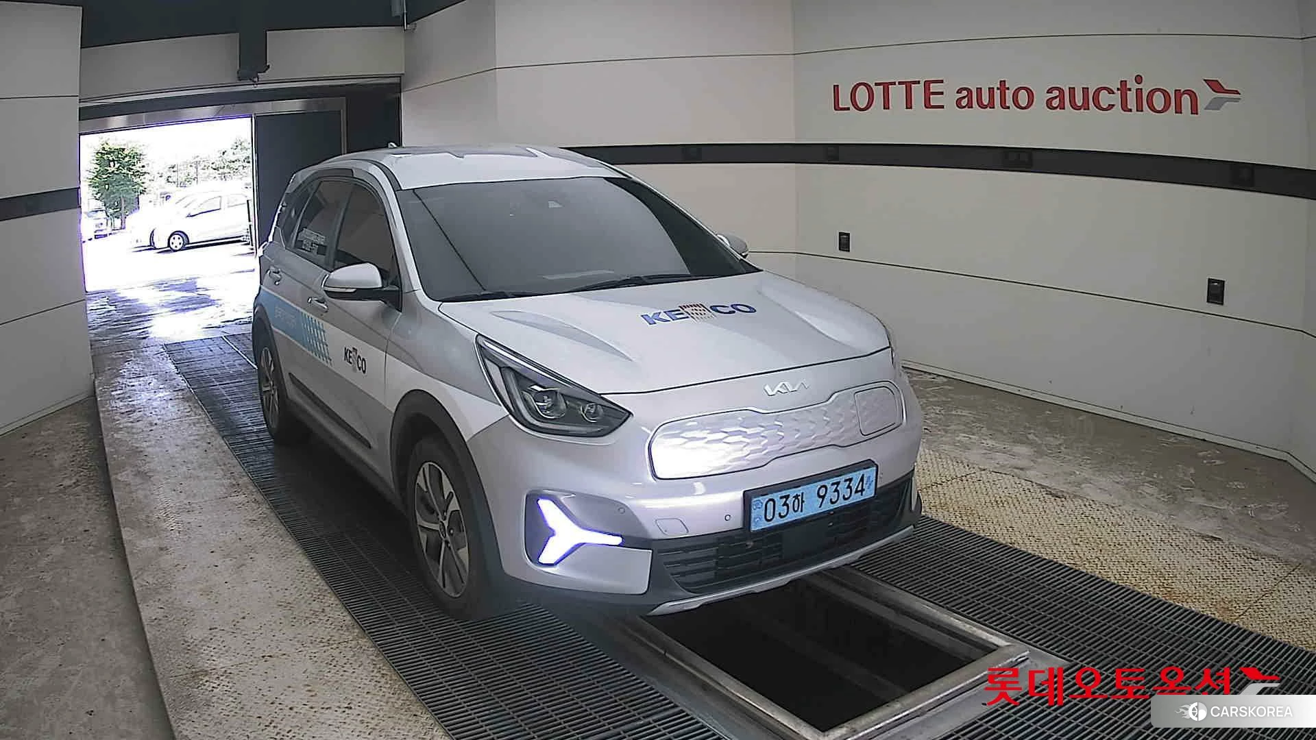Kia Niro Plus 2023 Sparkling Silver из Кореи, фото 6