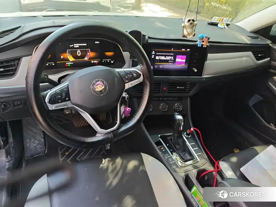Volkswagen Bora 2023 Белый из Китая, фото 6