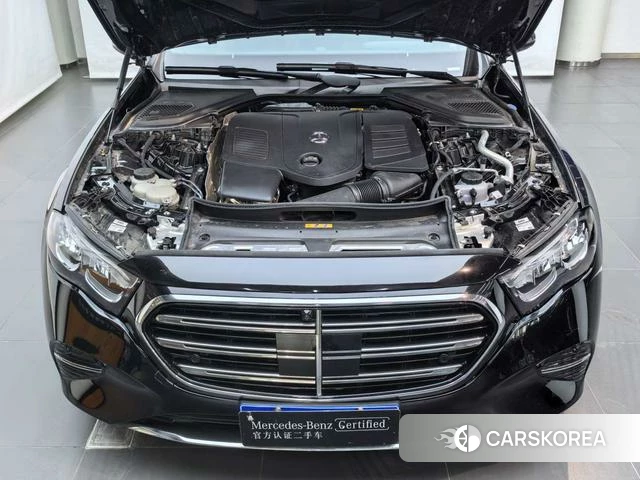Mercedes-Benz E-class 2024 Черный из Китая, фото 6
