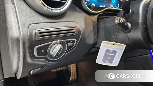 Mercedes-Benz GLC-Class X253 2022 Белый из Кореи, фото 6