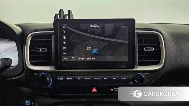 Hyundai Venue 2023 Белый из Кореи, фото 6