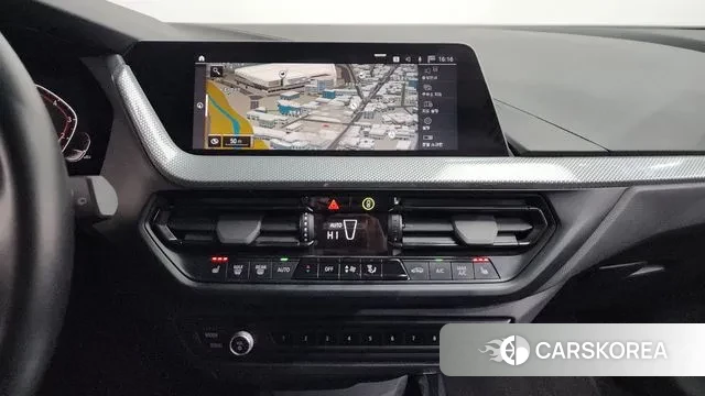 BMW 1 Series (F40) 2022 Белый из Кореи, фото 6