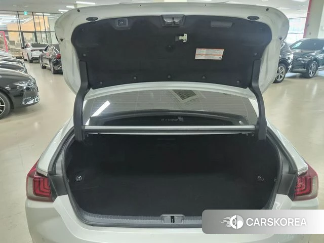 Lexus ES300h 7th generation 2022 Белый из Кореи, фото 6