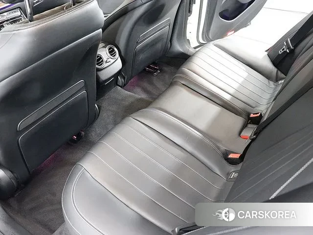 Mercedes-Benz E-Class W213 2018 Белый из Кореи, фото 6