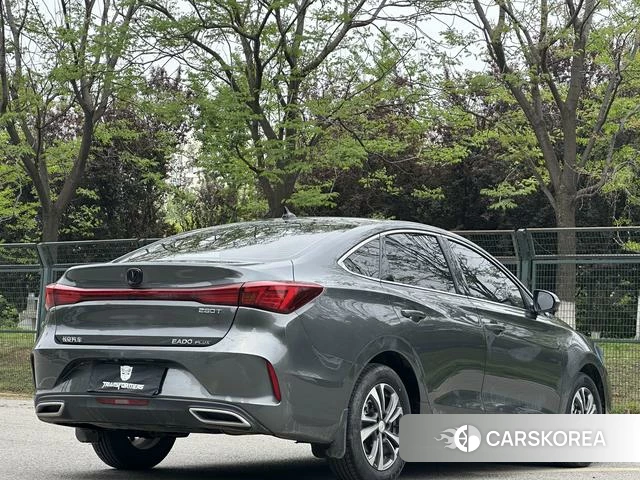 Chang'an Yidong 2023 Темно-серый из Китая, фото 6