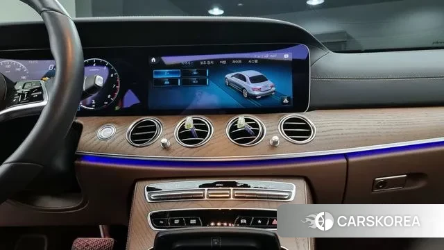Mercedes-Benz E-Class W213 2022 Белый из Кореи, фото 6