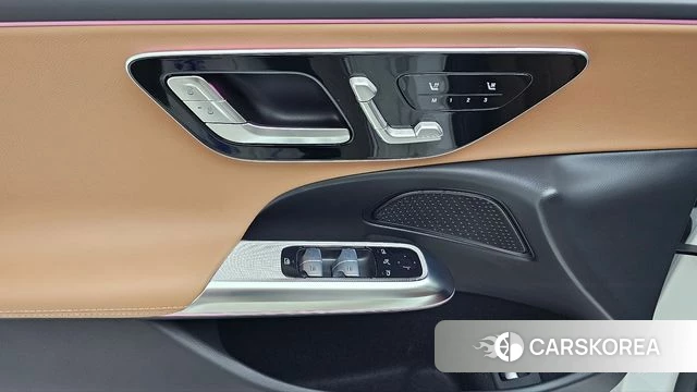 Mercedes-Benz E-Class W214 2026 Белый из Кореи, фото 6