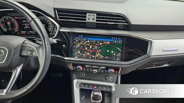 Audi Q3 (F3) 2023 Черный из Кореи, фото 6