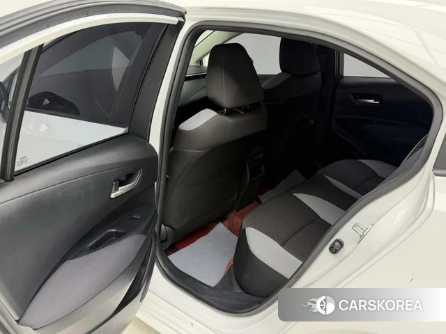 Toyota Corolla 2023 Белый из Китая, фото 6