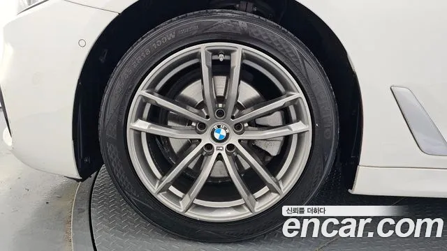 BMW 5 Series (G30) id 2686444 из Кореи 6