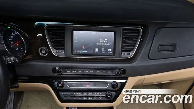 Kia The New Carnival 2018 Белый из Кореи, фото 6