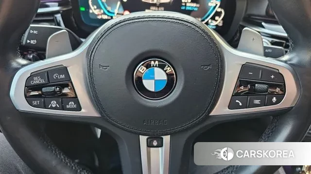 BMW 5 Series (G30) 2021 Белый из Кореи, фото 6