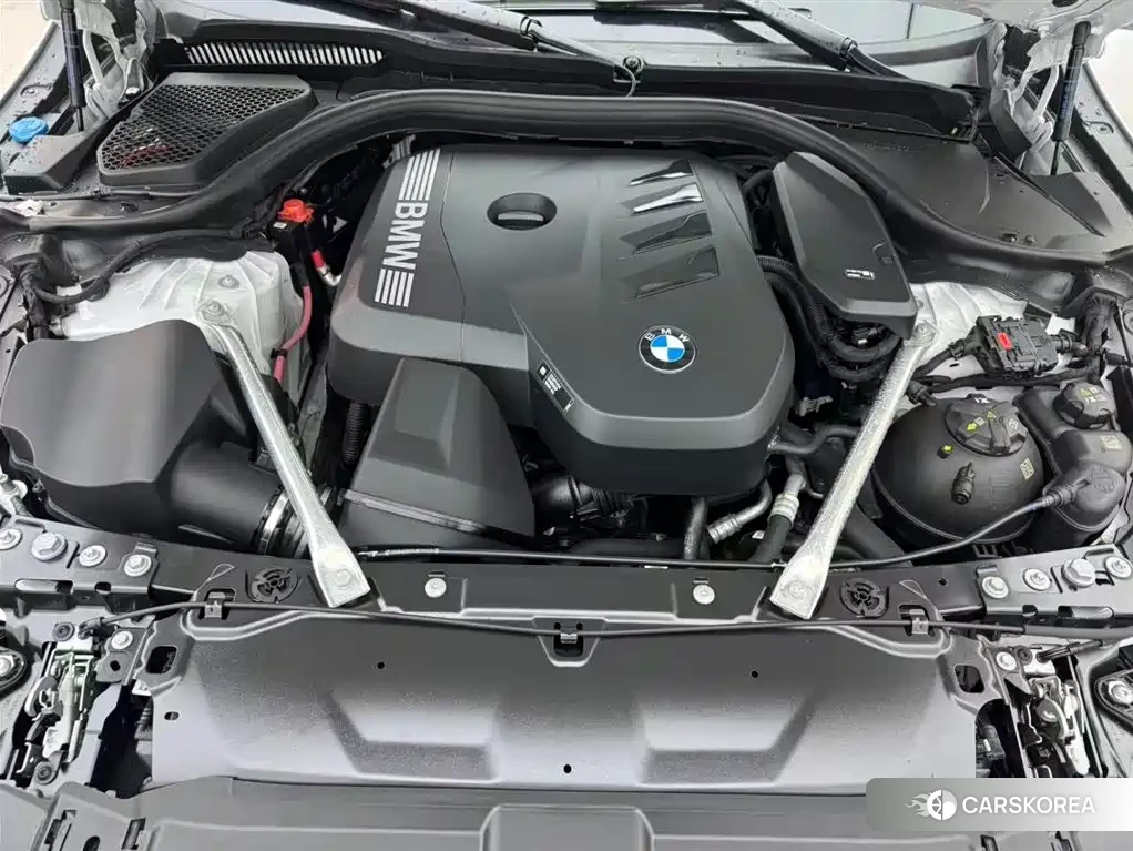 BMW 5 series 2025 Белый из Китая, фото 6