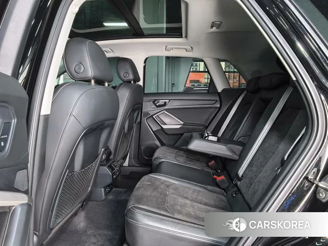 Audi Q3 2021 Черный из Китая, фото 6