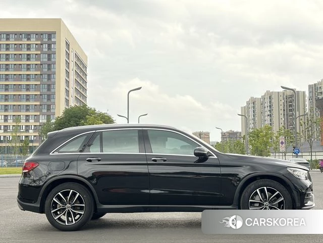 Mercedes-Benz GLC 2021 Черный из Китая, фото 6