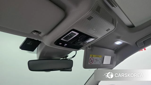 Volkswagen Golf 8th Generation 2023 Белый из Кореи, фото 6