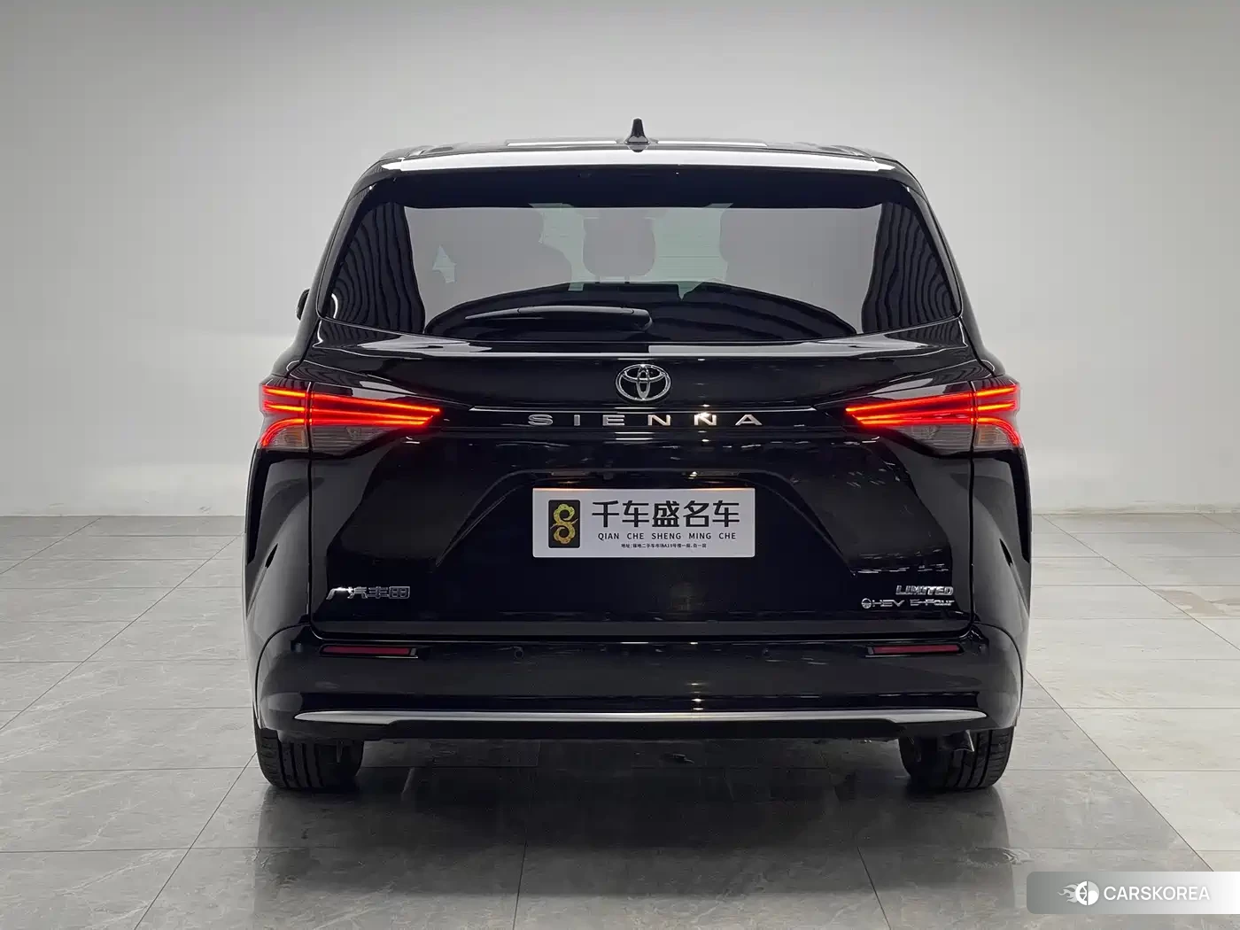 Toyota Sienna id 4653909 из Китая 7