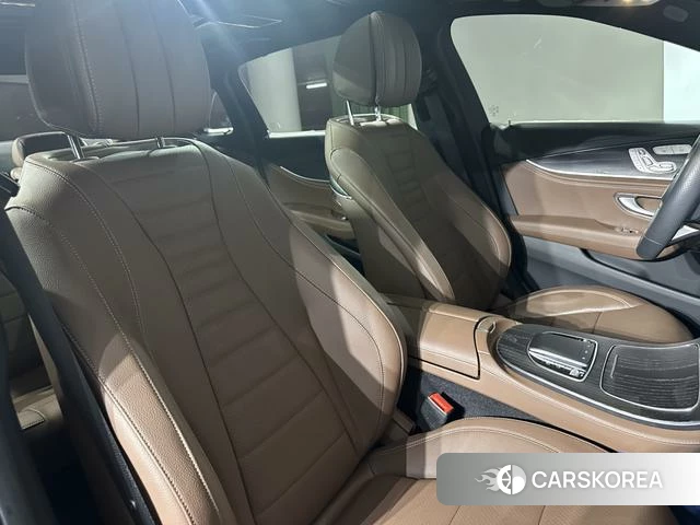 Mercedes-Benz E-class 2022 Черный из Китая, фото 6