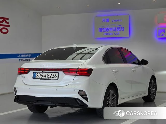 Kia The New K3 2nd generation 2021 Белый из Кореи, фото 6