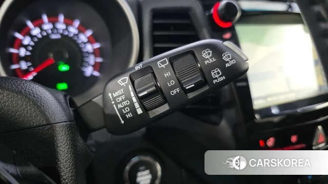 Ssangyong Tivoli Air 2018 Белый из Кореи, фото 6