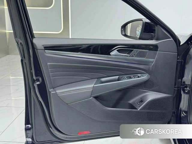 Volkswagen Passat 2022 Черный из Китая, фото 6