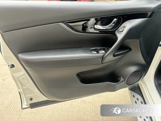 Nissan Qashqai 2022 Белый из Китая, фото 6