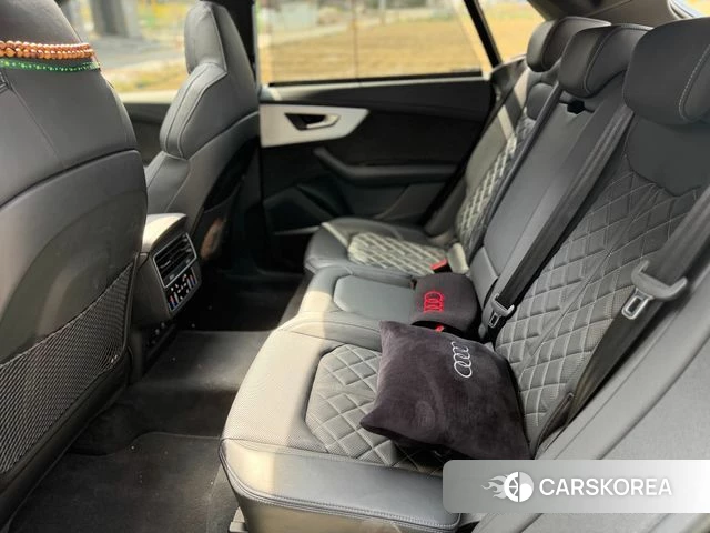 Audi Q8 (4M) 2021 Черный из Кореи, фото 6