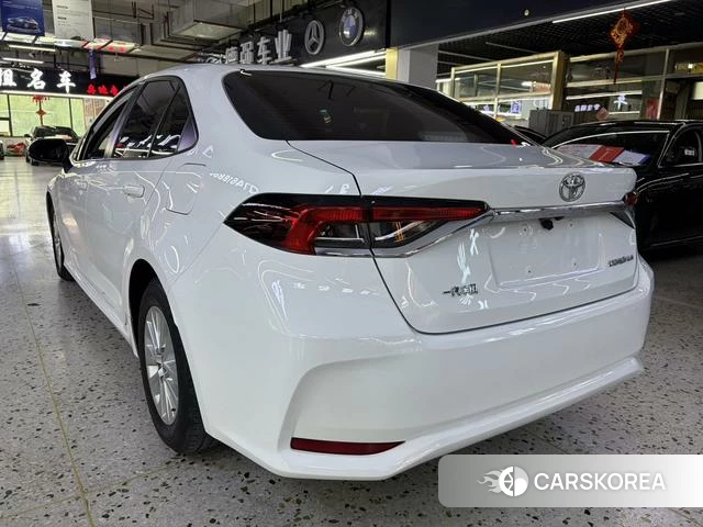 Toyota Corolla 2022 Белый из Китая, фото 6