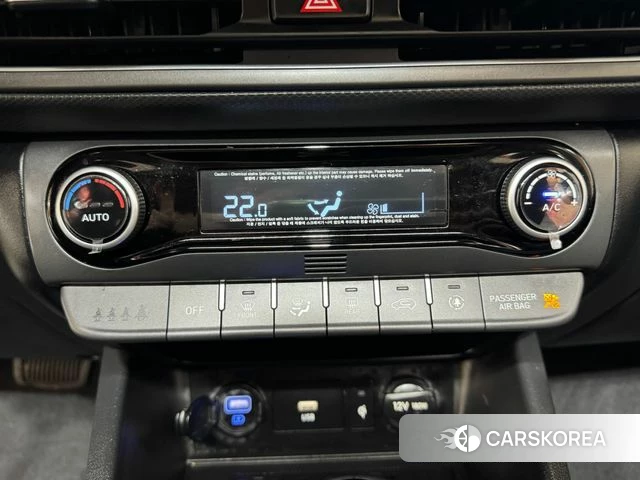 Hyundai The New Kona 2022 Светло-серебряный цвет из Кореи, фото 6