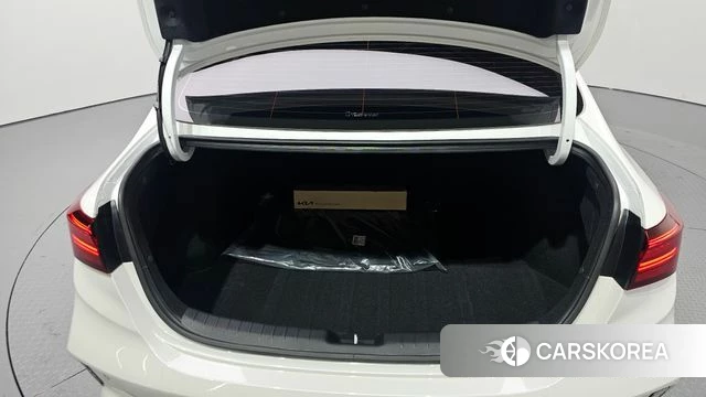 Kia The New K3 2nd generation 2022 Белый из Кореи, фото 6