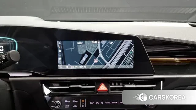 Kia Di Ol Nu Niro 2022 Белый из Кореи, фото 6