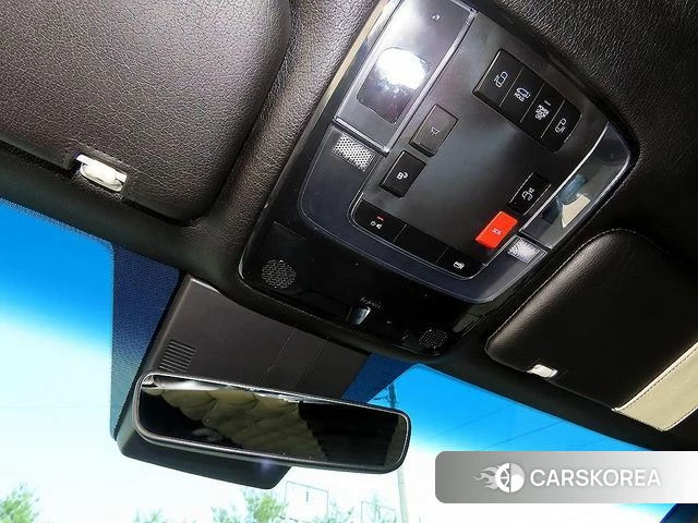 Hyundai Staria 2025 Белый из Кореи, фото 6
