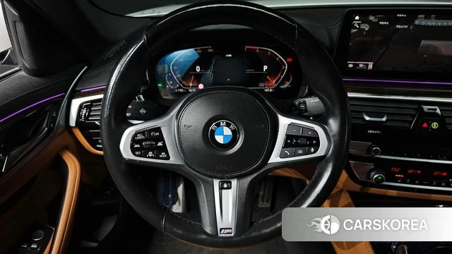 BMW 5 Series (G30) 2021 Белый из Кореи, фото 6
