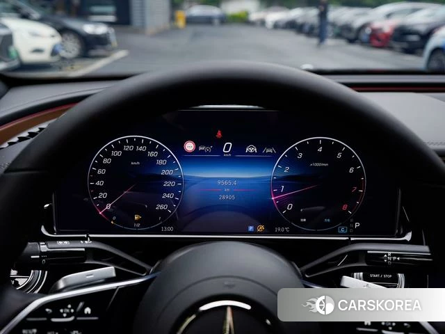 Mercedes-Benz E-class 2024 Черный из Китая, фото 6