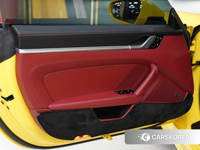 Porsche 911(992) 2020 Желтый из Кореи, фото 6
