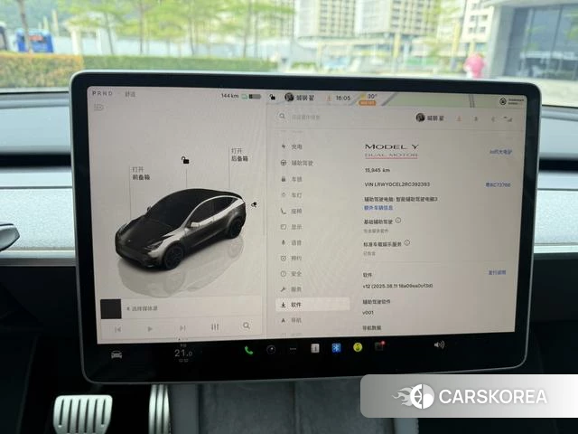 Tesla Model Y 2024 Черный из Китая, фото 6