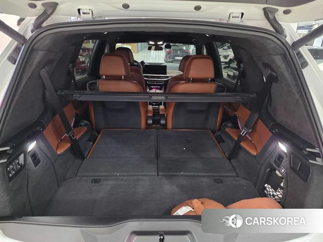 BMW X7 (G07) 2023 Белый из Кореи, фото 6