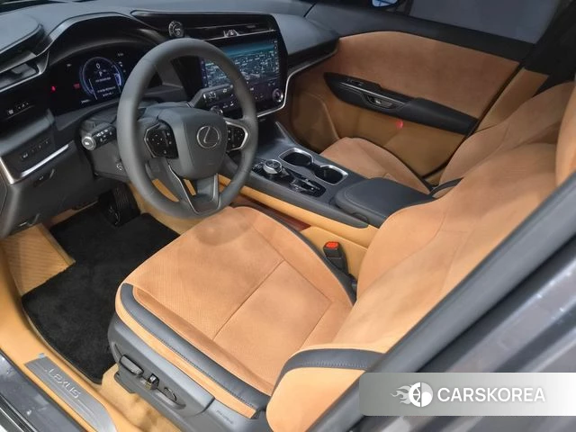 Lexus RZ450e 2023 Серый из Кореи, фото 6