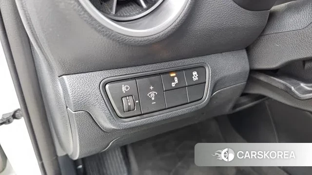 Kia The New K3 2nd generation 2021 Белый из Кореи, фото 6