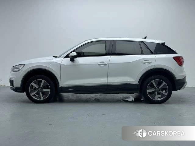Audi Q2L e-tron 2021 Белый из Китая, фото 6