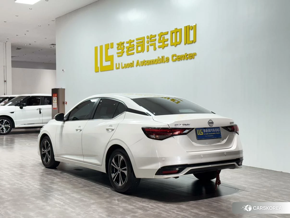 Nissan Xuan Yi 2023 Белый из Китая, фото 6