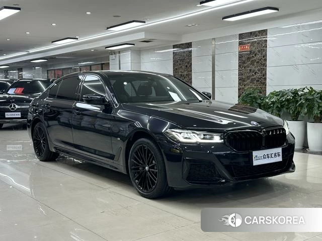 BMW 5 series 2023 Черный из Китая, фото 6