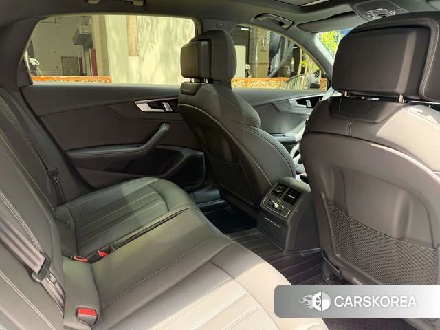 Audi A4L 2024 Белый из Китая, фото 6